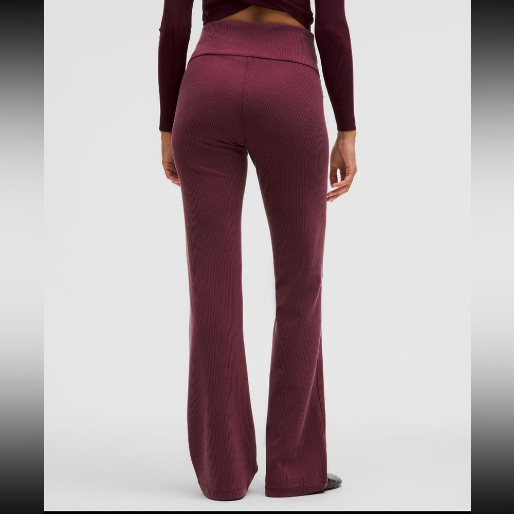Lululemon Ribbed Softstreme Flare Pant Garnett Size 14 Like New 29” Inseam